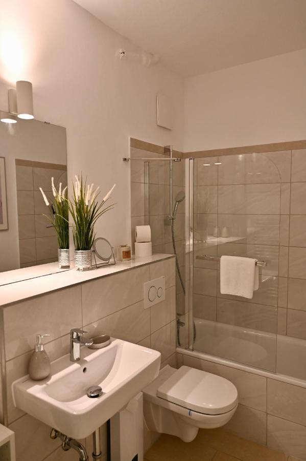 Modernes Apt Mit Direkter Anbindung Zur City Und Messe Hannover Exteriör bild